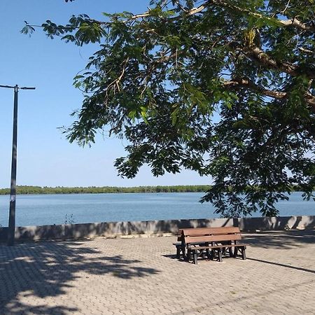 O Paraiso E Aqui Abrolhos - Suite Privativa, Cama De Casal, Ar Condicionado E Tv - Cafe Da Manha De Frente Para O Mar การาเวลาส ภายนอก รูปภาพ